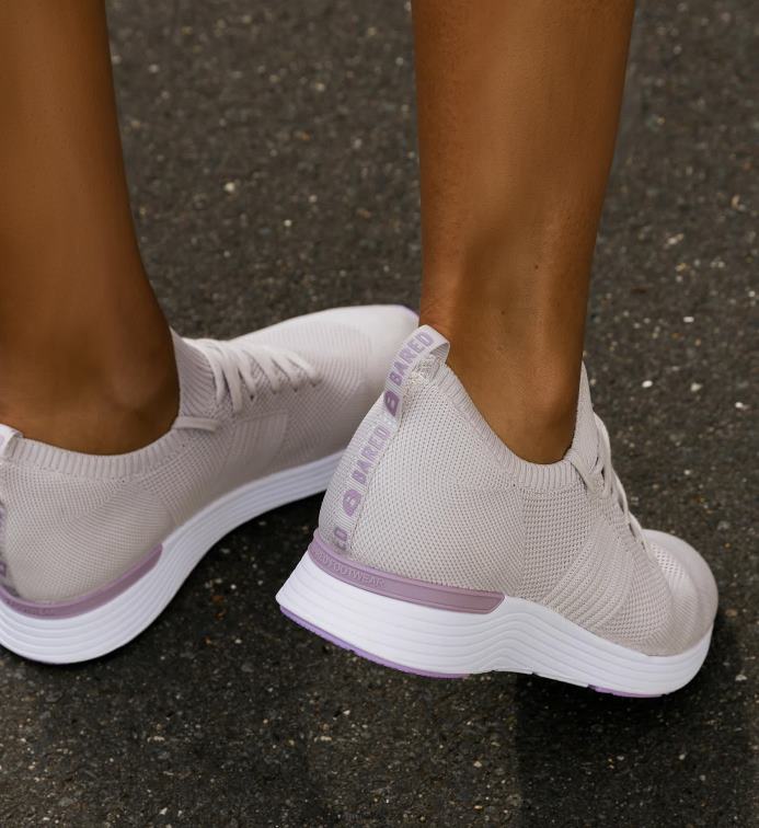 Bared Footwear kvinner jinzo V20X195 issølvstrikkede joggesko